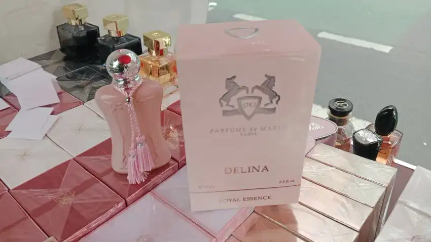 Parfume Delina royal essence buy 1 get 1 free refill isi 30mli