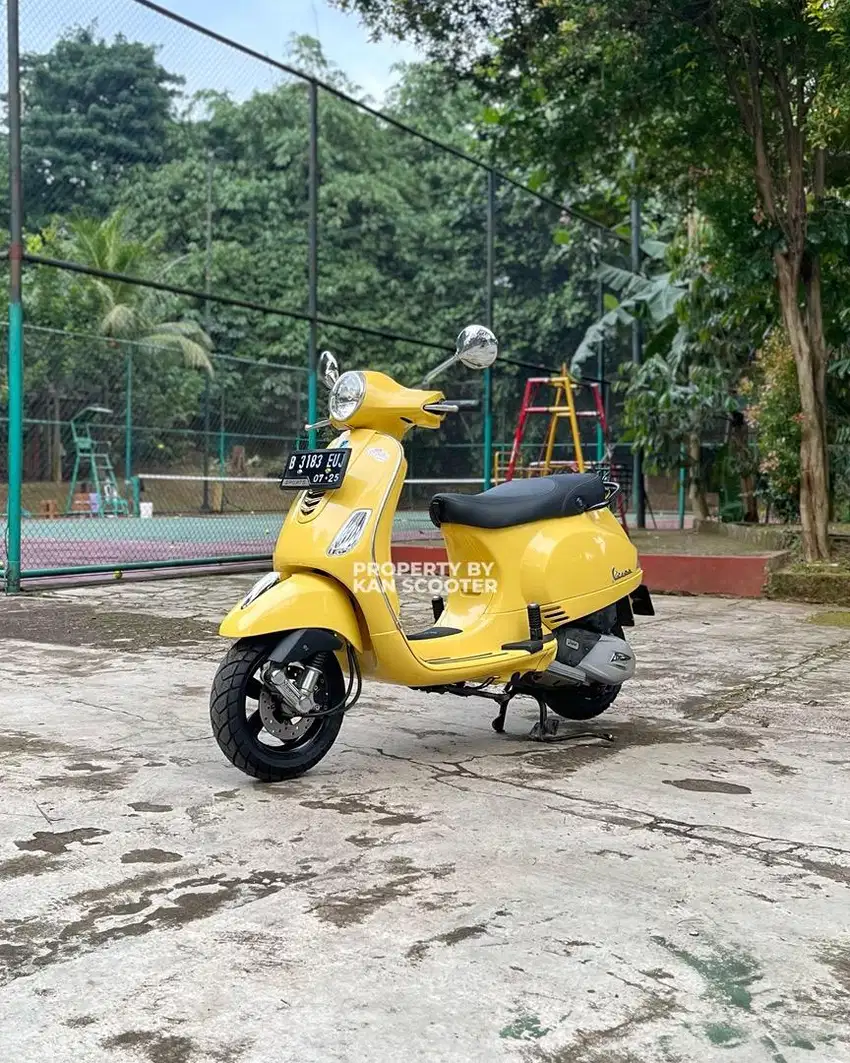 PROMO RAMADHAN PIAGGIO VESPA LX 125 IGET KUNING MURAH