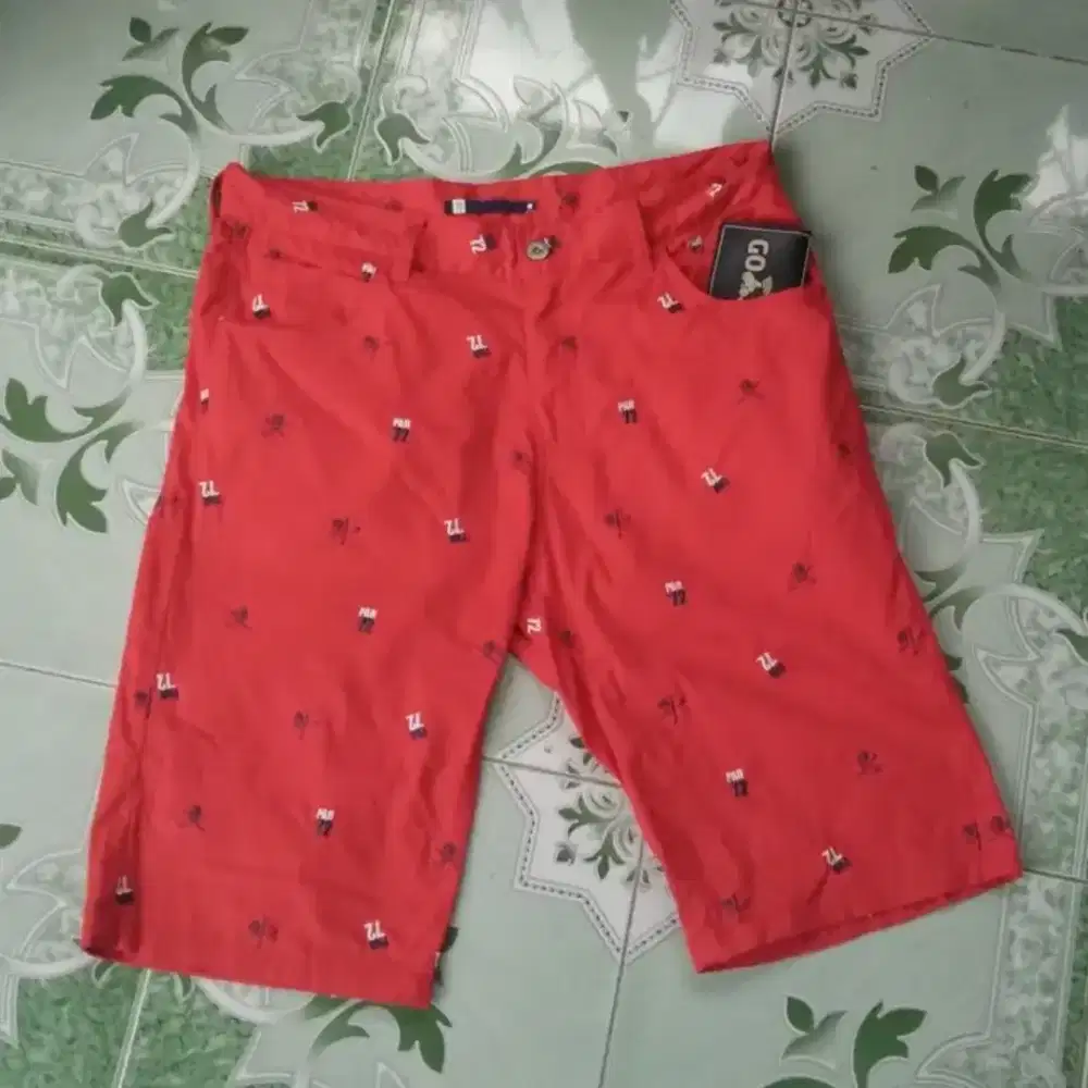 Celana pendek golf PAR 72