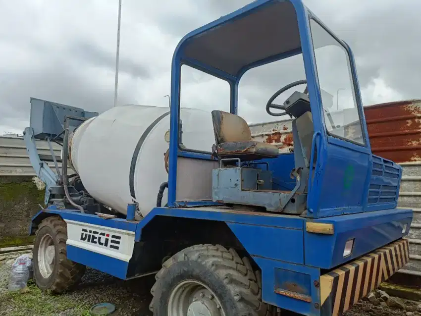 Mixer truck dieci selfloading