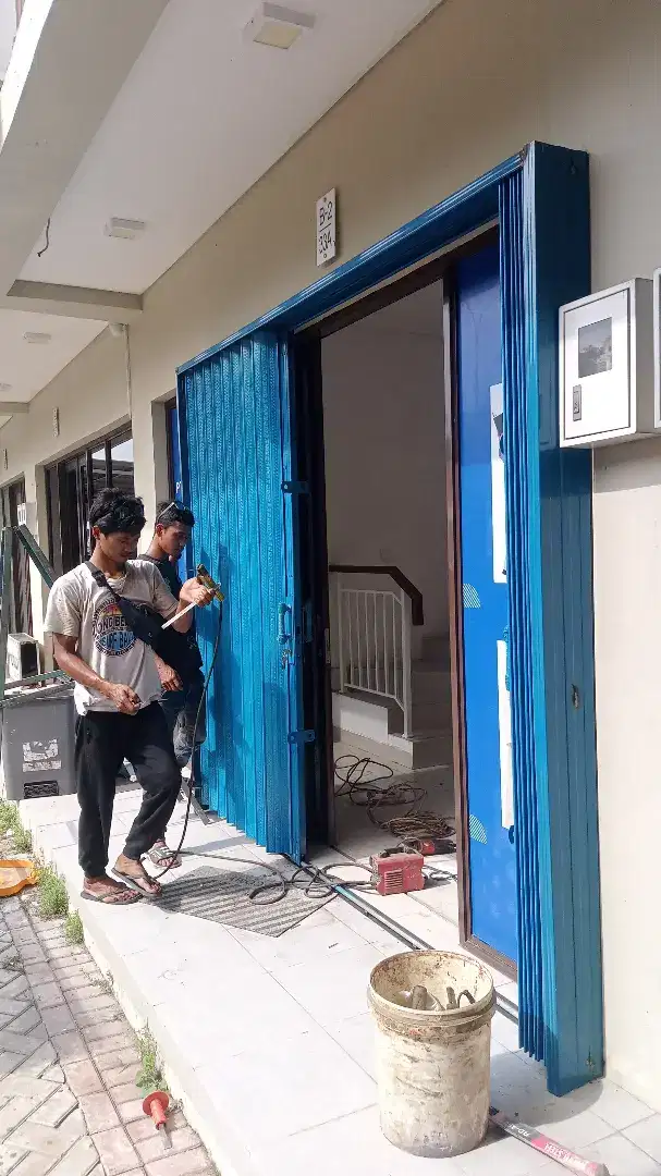 Pemasangan baru dan service folding gate