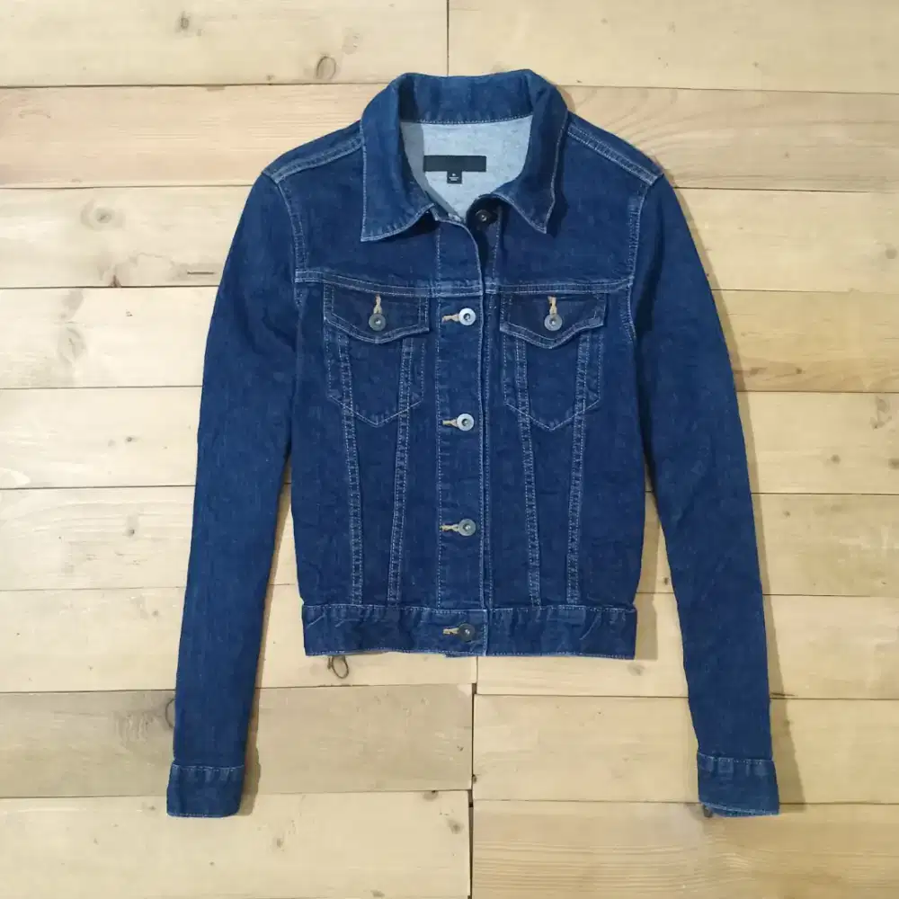 Uniqlo Crop Jeans Woman Jaket