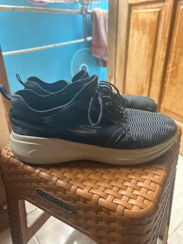 Sepatu Skechers