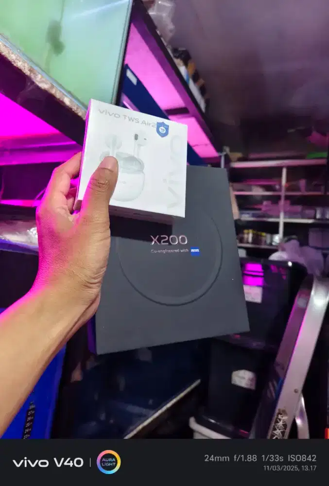 Vivo X200 12/256gb pake 10 hari bonus tws 2