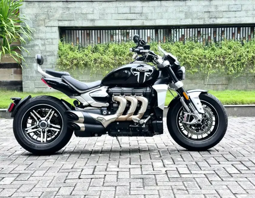 Triumph Rocket 3 GT 2500cc, Odo 1000 KM