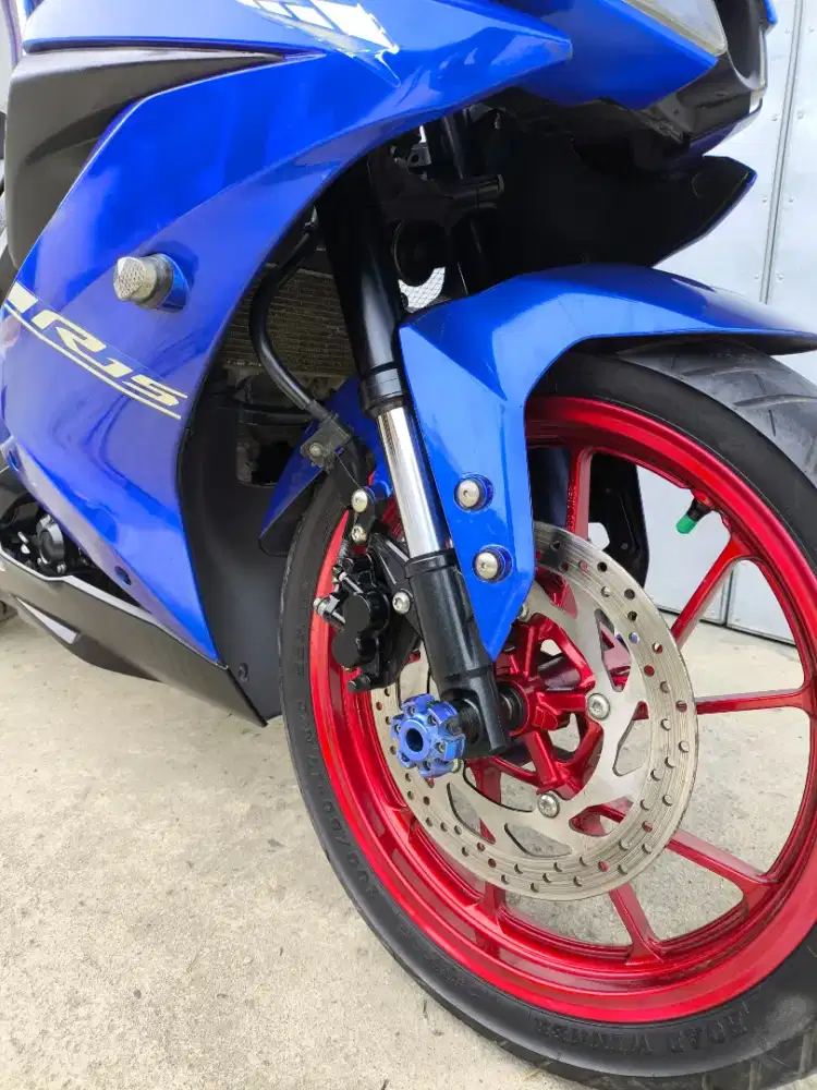 Yamaha R15 2018