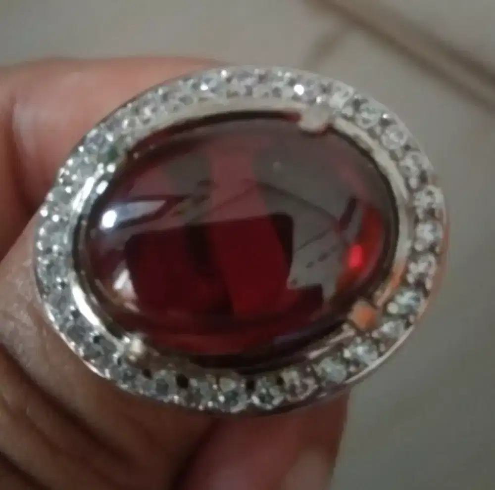 Cincin Batu RED GARNITE