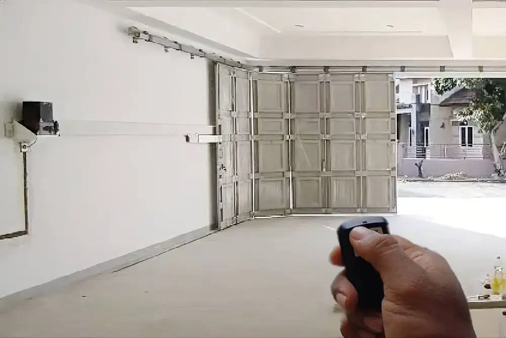 :Pintu Sliding Tikung Remote/ Mesin pagar Remote