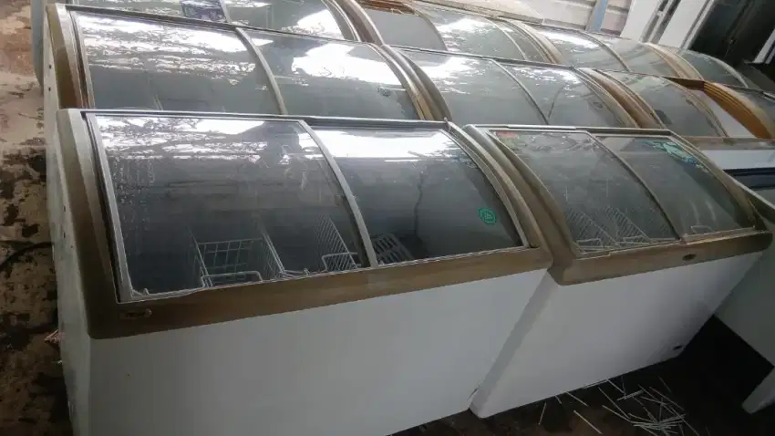 Freezer 330 liter slide siap pakai normal bisa diantar