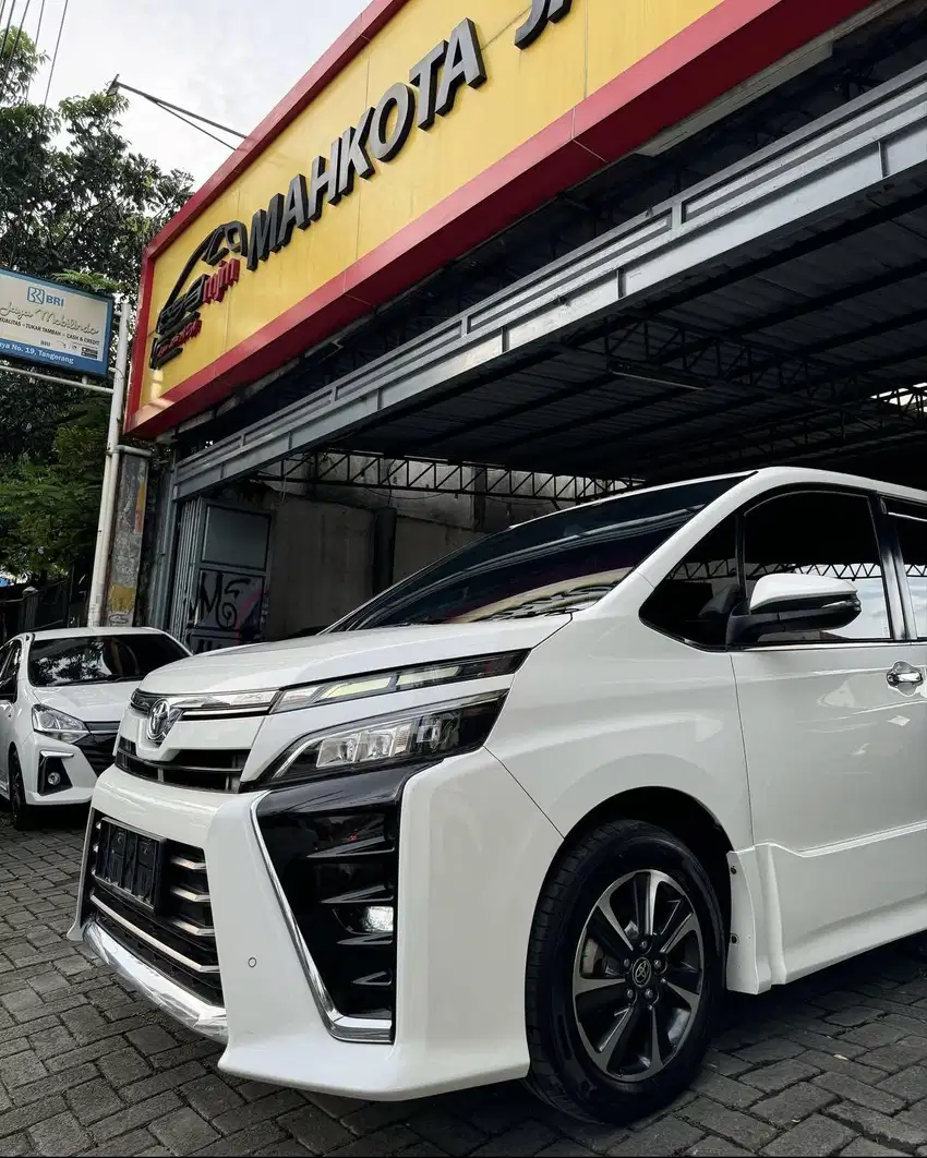 TOYOTA VOXY 2.0 AT 2018 (KM50RB)ANTIK/RECORD/DP10JT/PJKPJG 8-25/NOPR!!