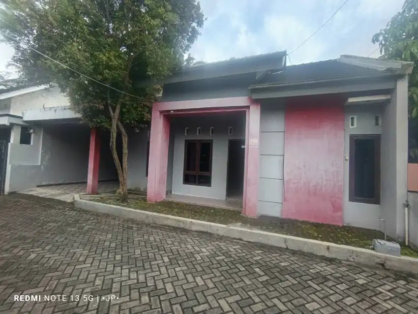 Rumah di Kota Wates