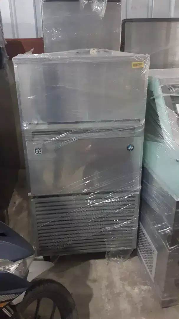 ICE MAKER 200 KG