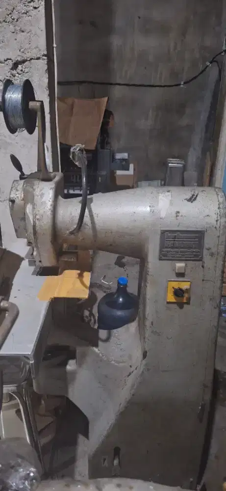 Mesin jahit buku kawat setaples satu mata