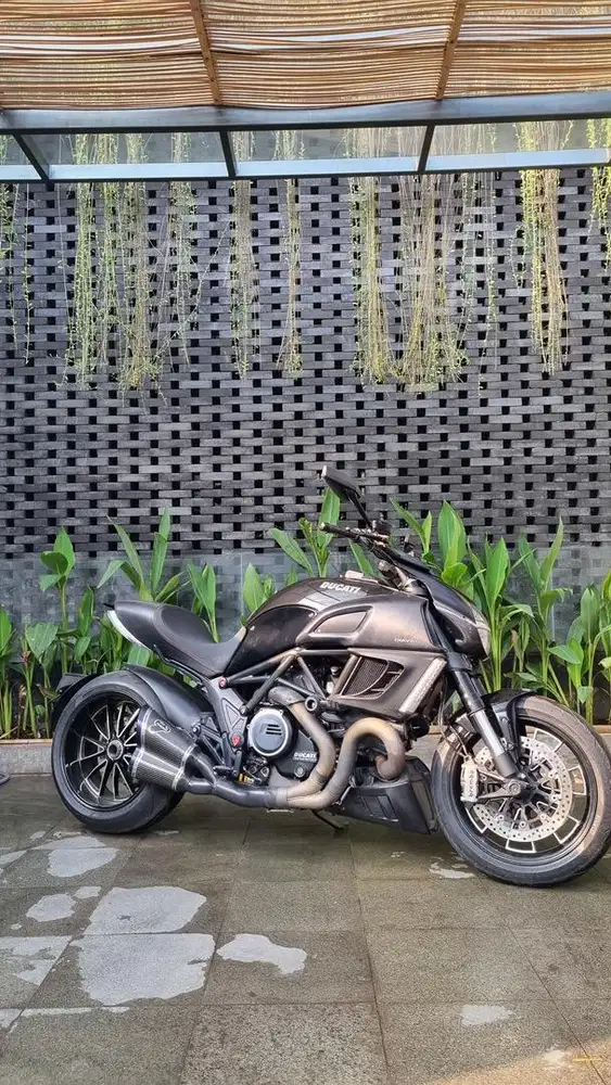 Di jual ducati diavel
