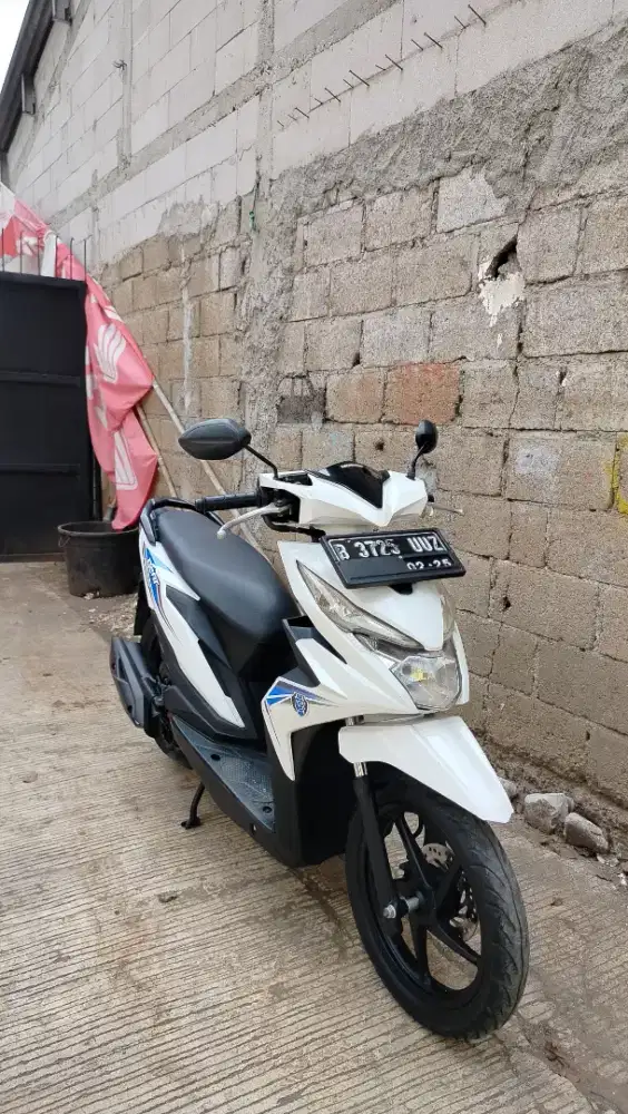 Bissmillah djual motor Honda beat eco 2020