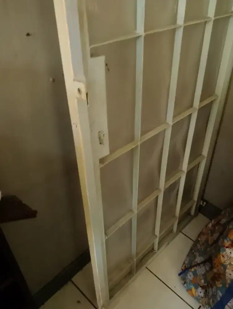 Pintu pelapis keamanan rangka besi