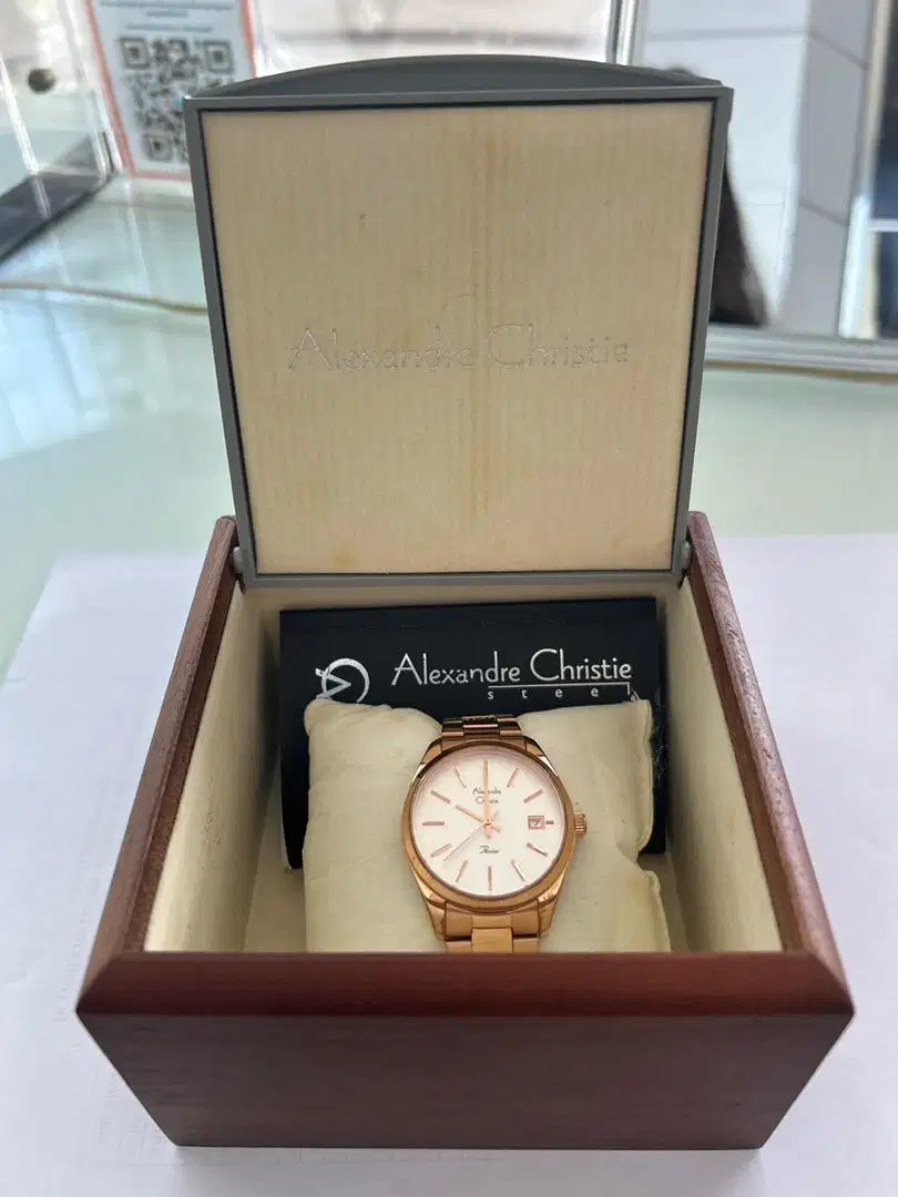 Di jual cepat jam tangan wanita alexander christie