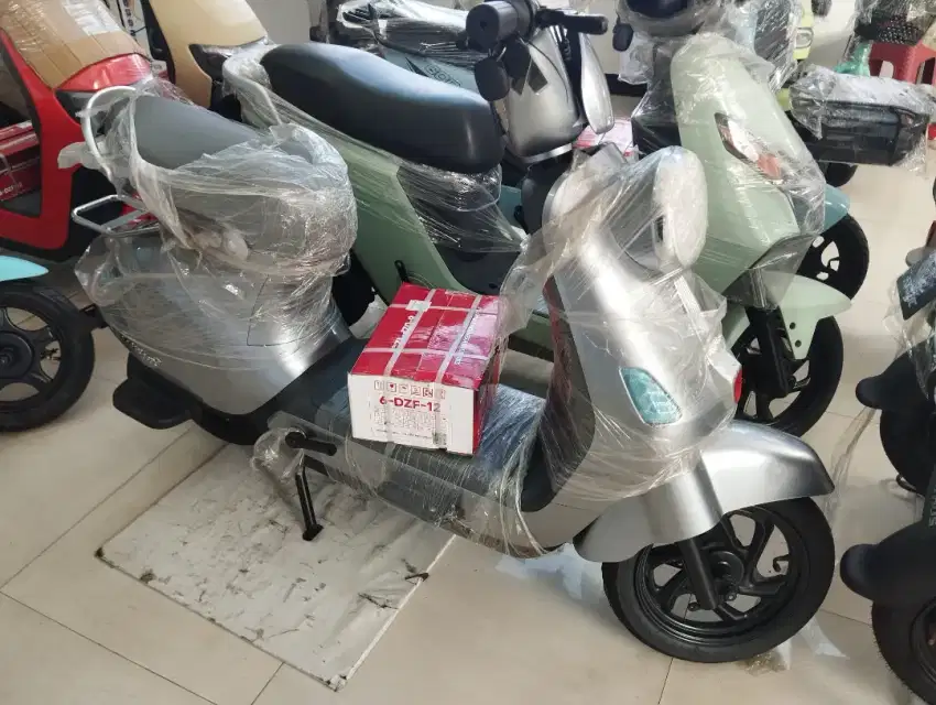 SEPEDA LISTRIK UWINFLY T60