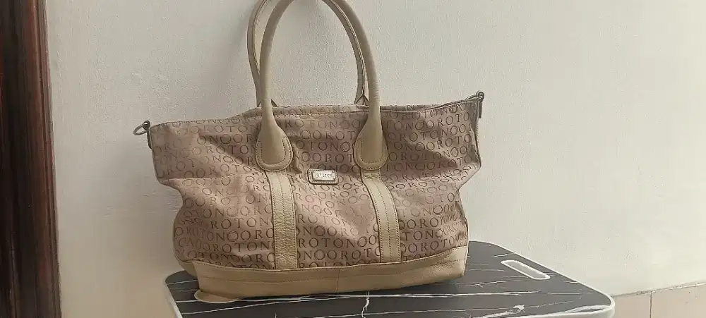 Tas Oroton preloved muluss