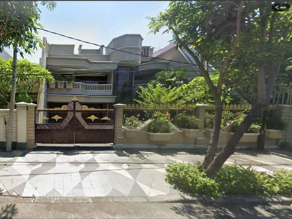 Dijual Rumah Mewah Komersial Area Raya Dharmahusada Indah Sutabaya