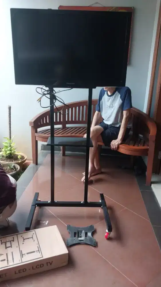 Bracket tv standing 32-65+pasang