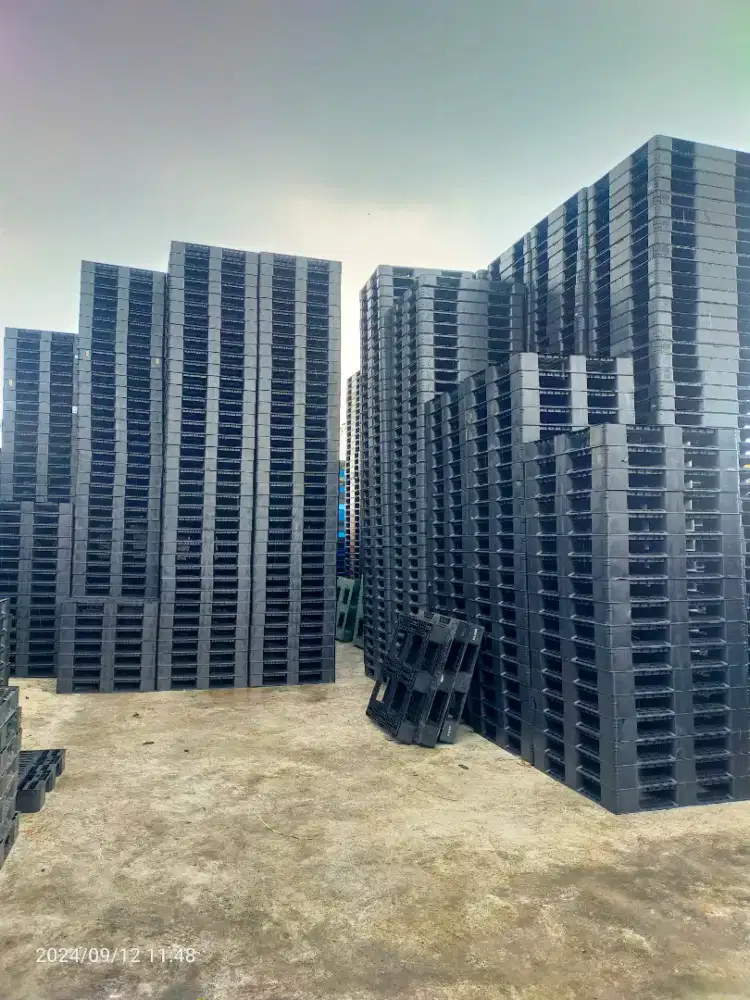 Palet plastik bekas,