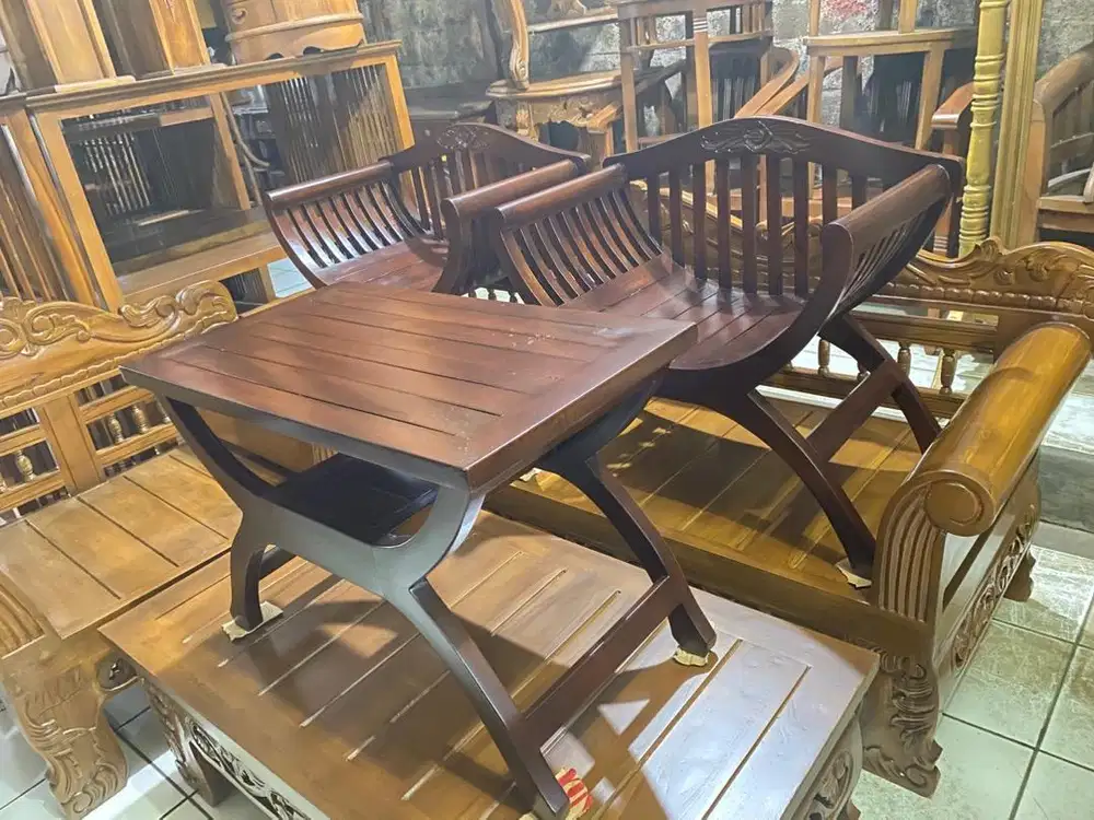 Kursi teras lengkung yuyu