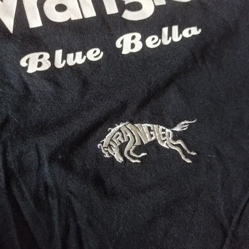 Hoodie hitam WRANGLER