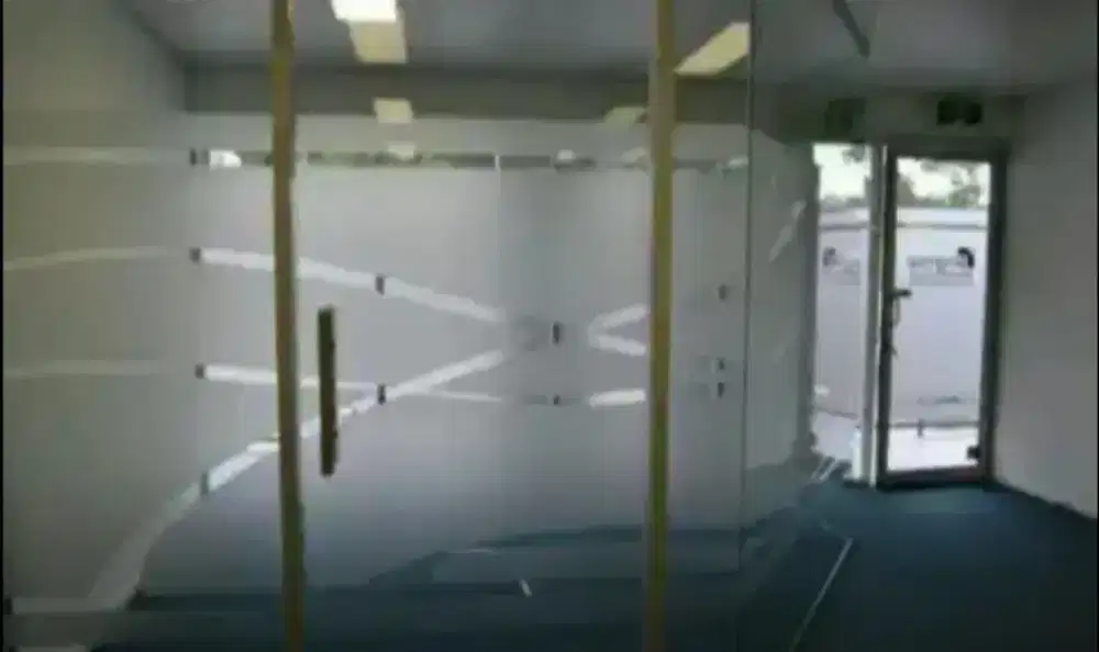 Interior untuk kaca stiker sanblas dan kaca film buat kantor
