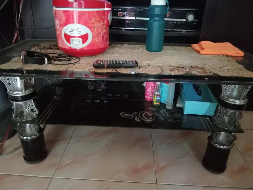 Sofa 1 set + meja kaca