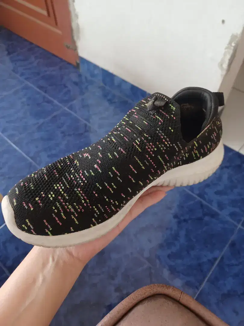 Sepatu Skechers no 37 original
