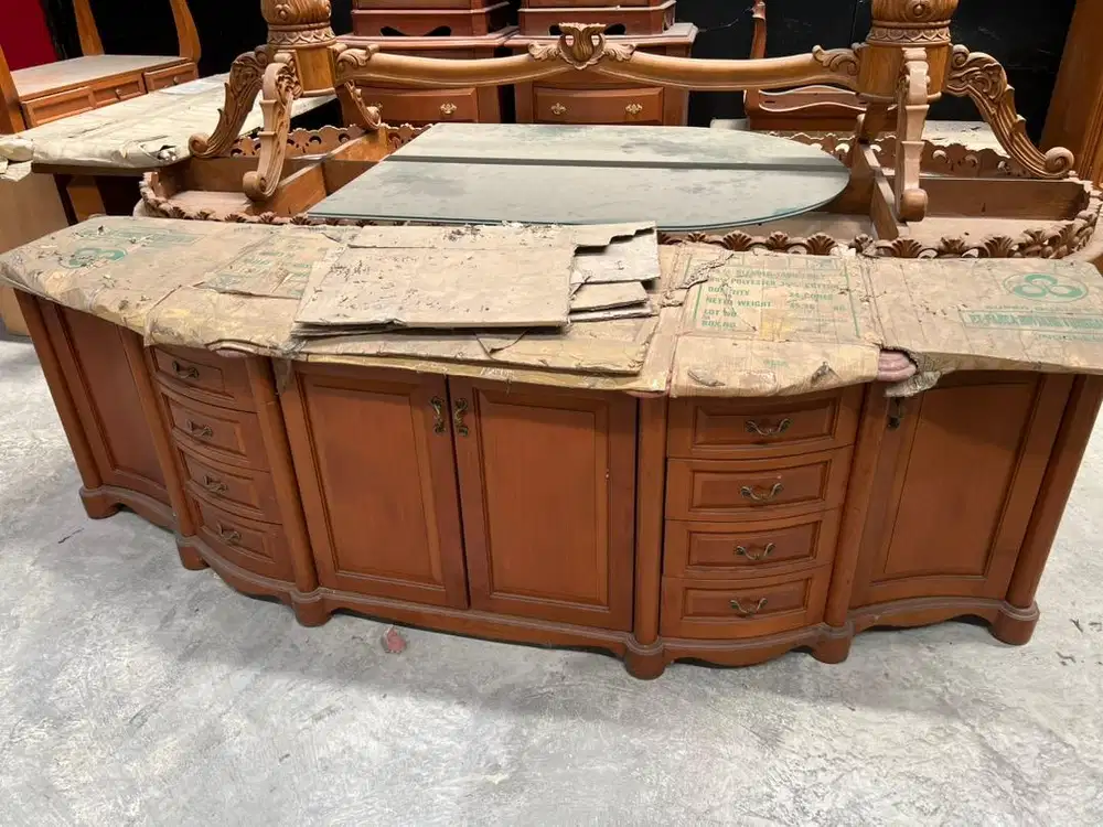 Meja Credenza Panjang