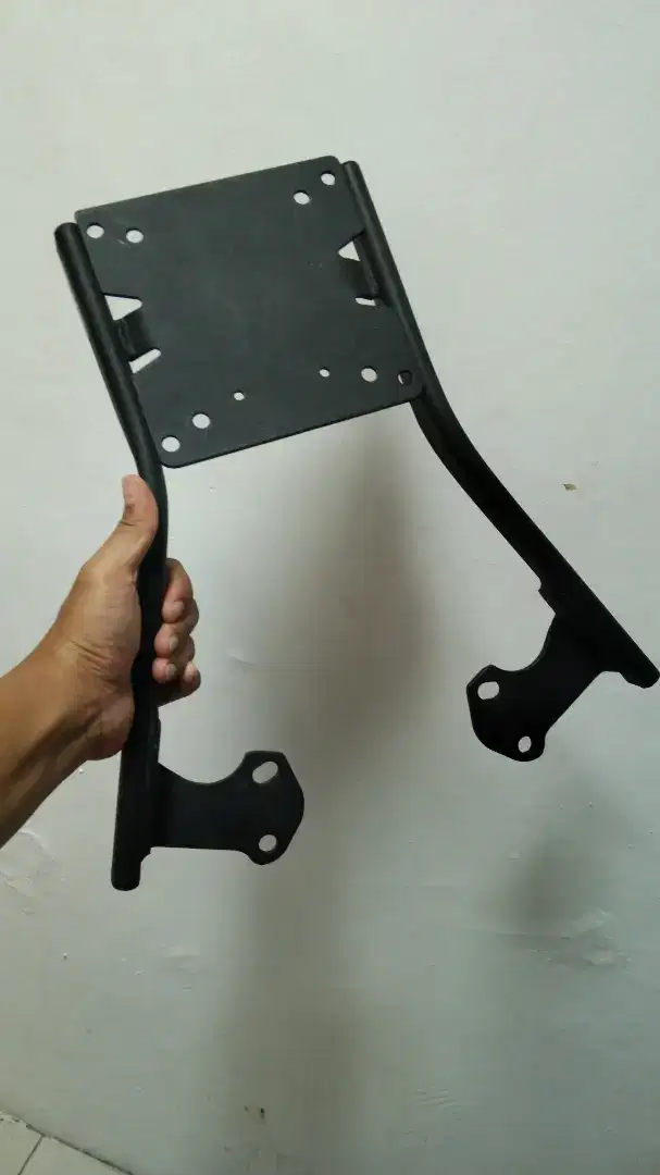 Bracket top box SHAD Honda Beat 2018++