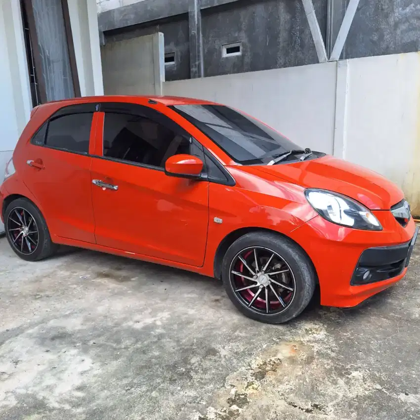 Honda Brio type E matic tahun 2014