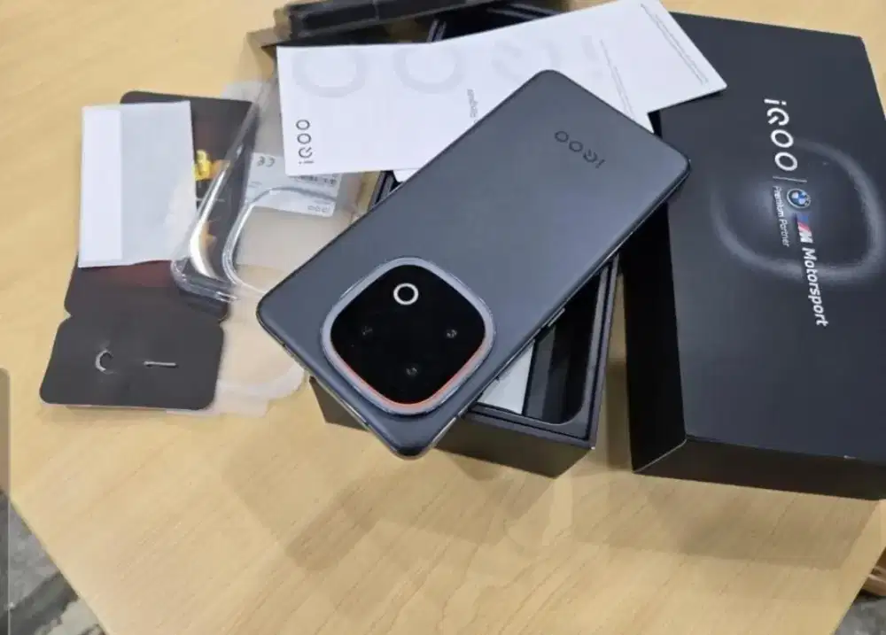 Iqoo 13 16/256 GB Kondisi Buka Dus Saja