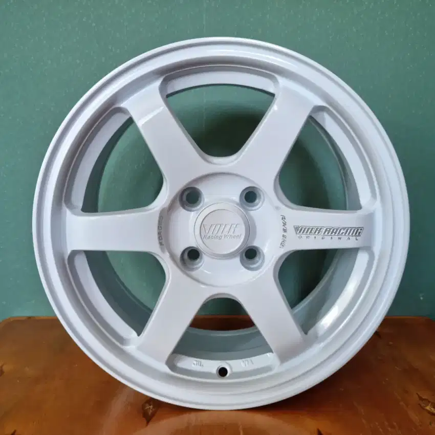 Velg Rays Te37 ring 15 4x100 et 40