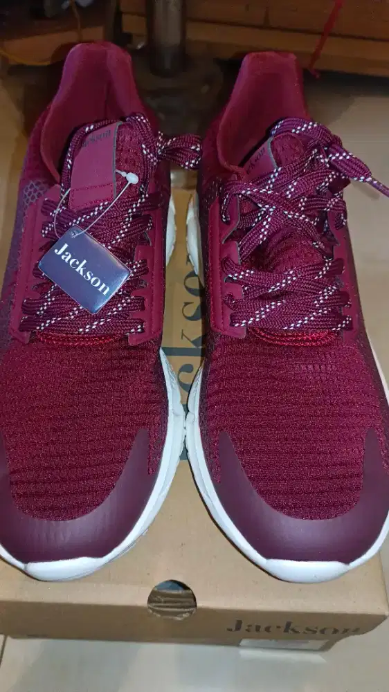 Sepatu sport gym jogging fitness Jackson Wine Red uk 44 BARU GRESS
