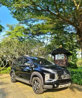 Xpander Cross Plus 2022 feb 2026 Premium Package km 23rb rec mits