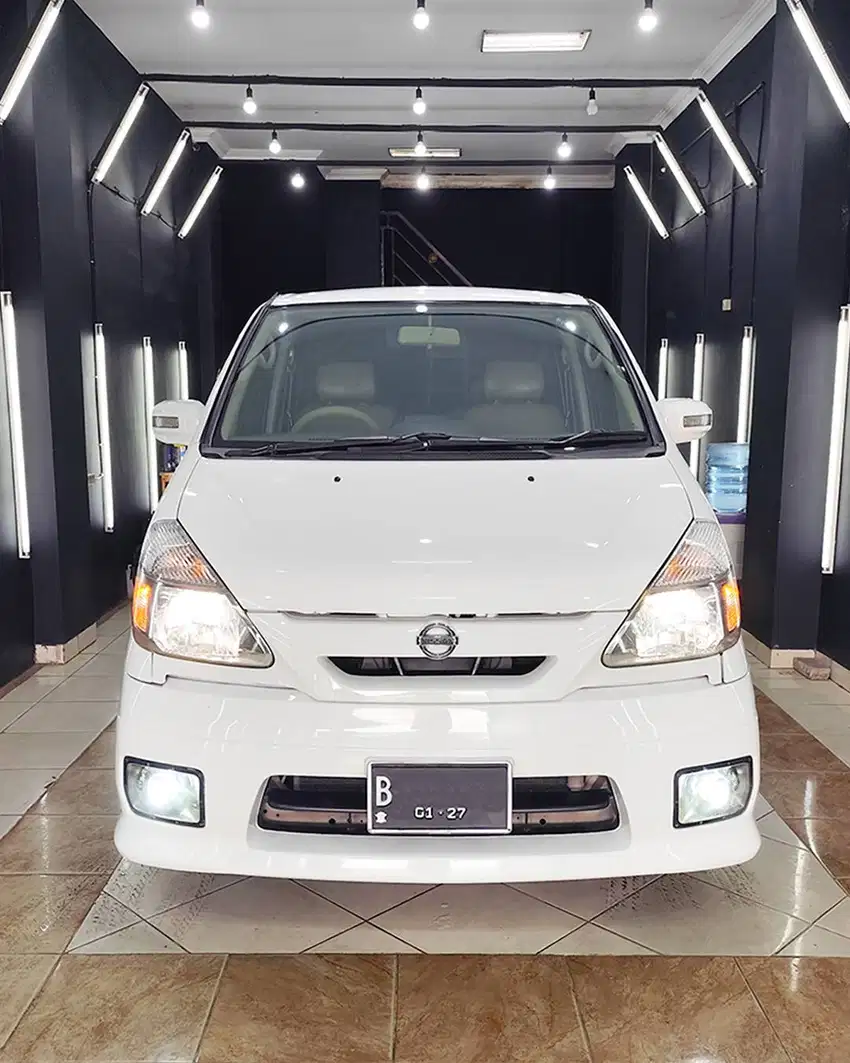 Nissan Serena C24 HWS JDM CBU 2005