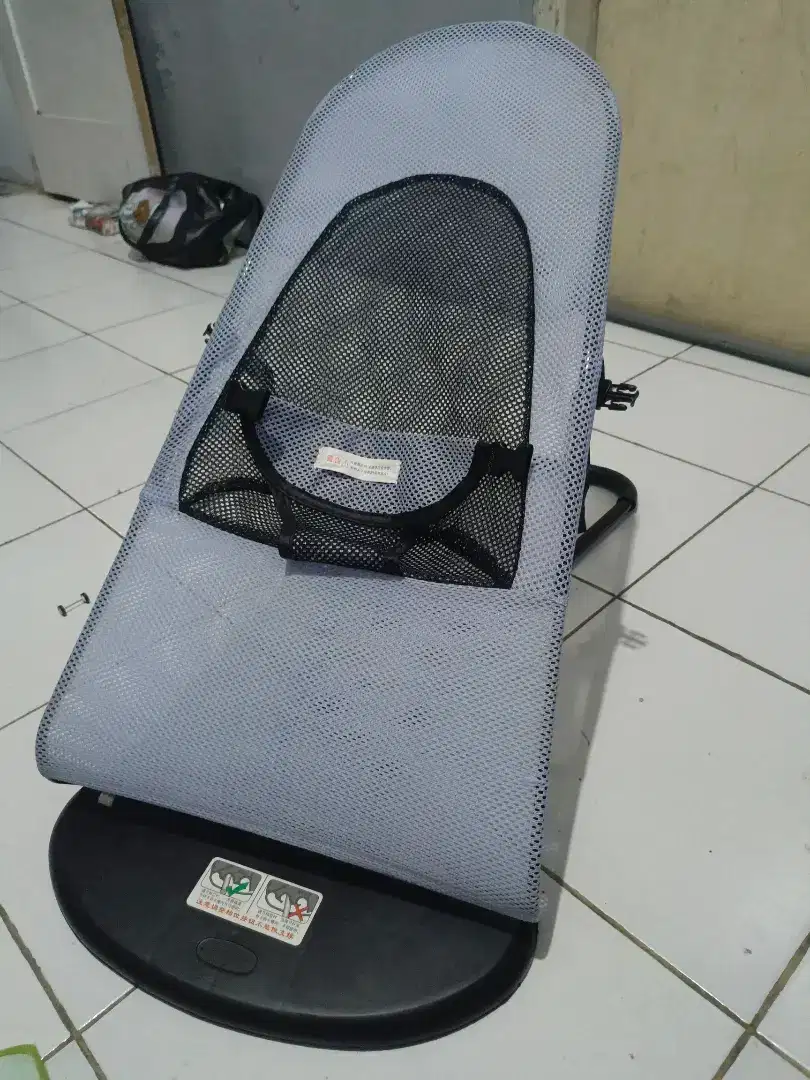 Bouncer bayi/ayunan bayi
