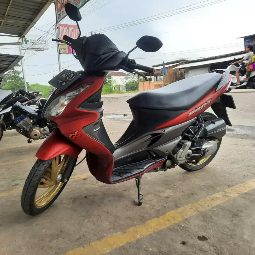 Skywave gress merah doff