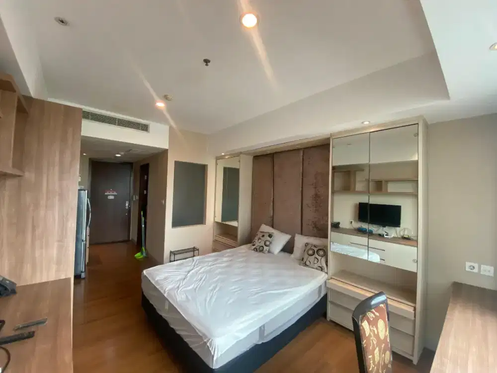 Apartemen u residence studio tower 1 dekat uph