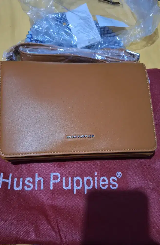 Tas Hush Puppies