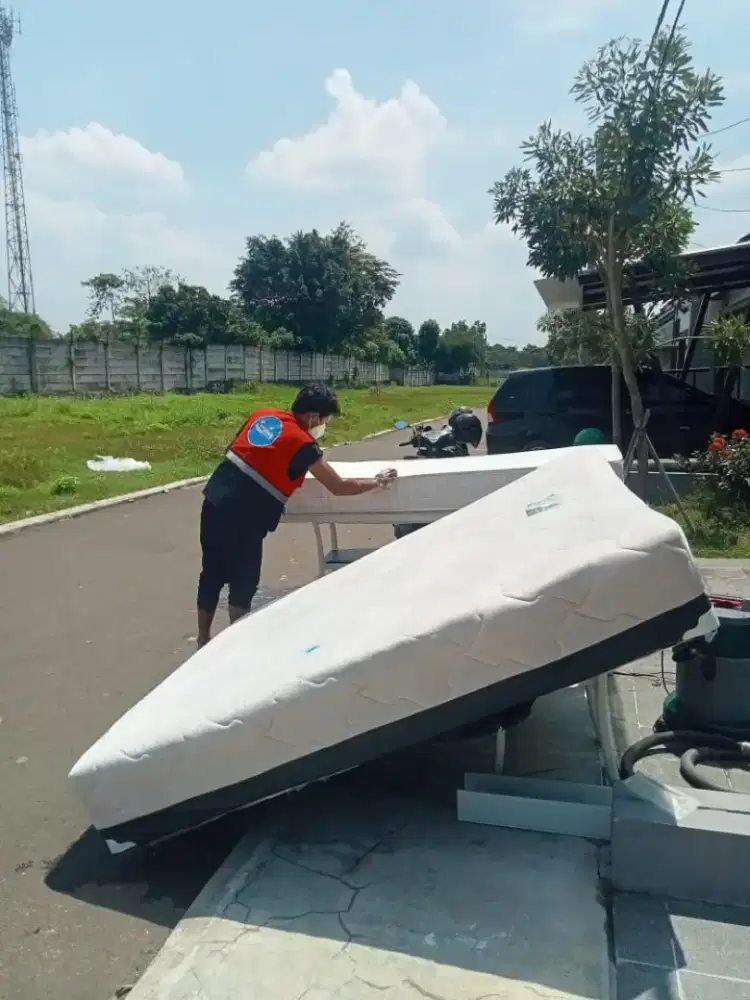Jasa cuci sofa kasur jok mobil