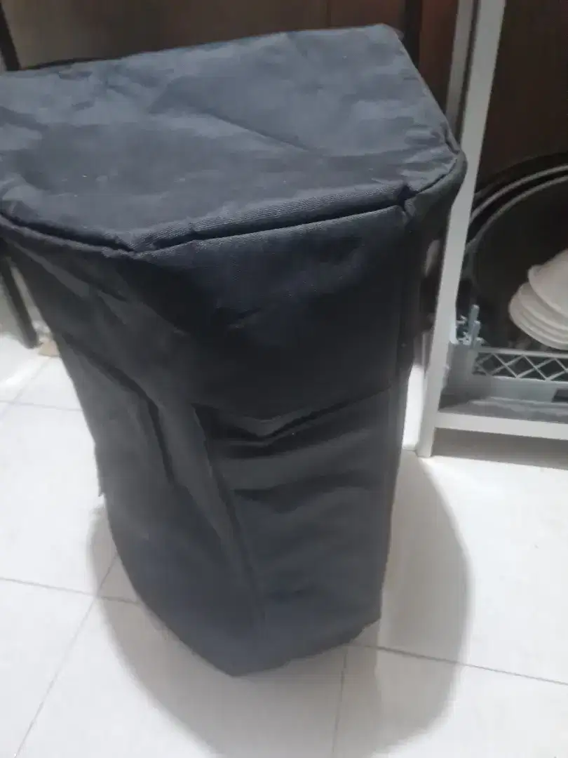Sarung speker yamaha dbr15