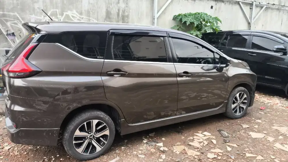 Sewa mobil lepas kunci / plus driver ok