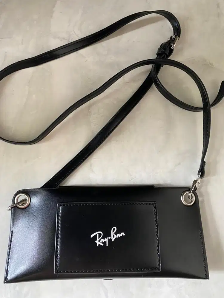 Tas kacamata Rayban