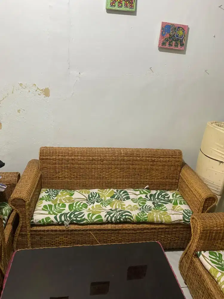 Kursi Rotan Masih Bagus
