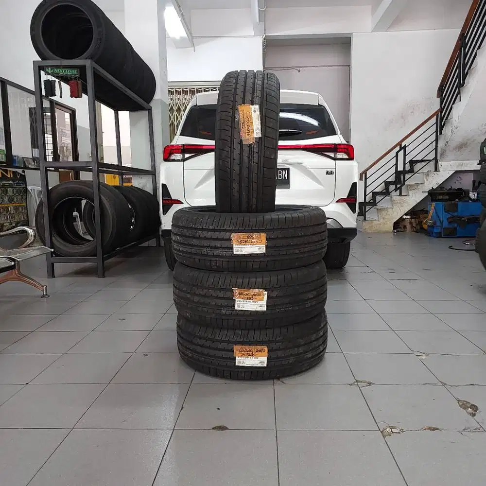 Ban Yokohama AE61. 235/55/18. Cocok untuk Innova Reborn/Zenix, Alphard