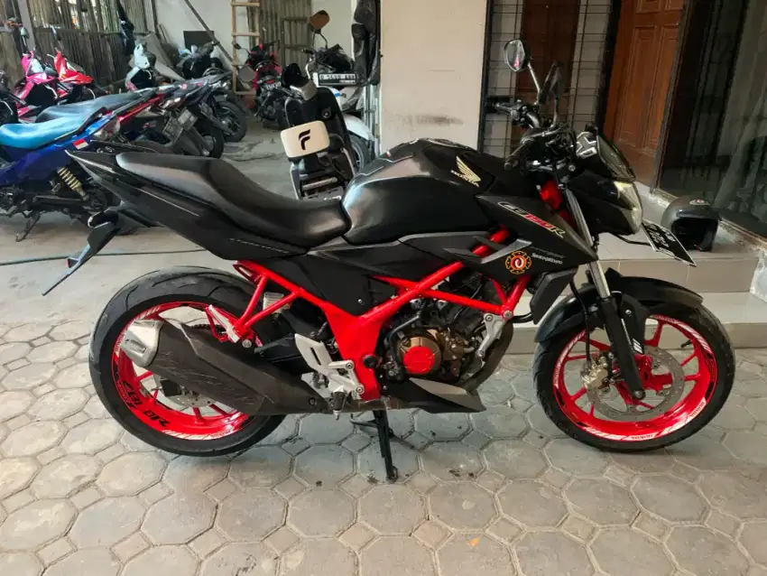 Sale ! Honda CB150R streetfire